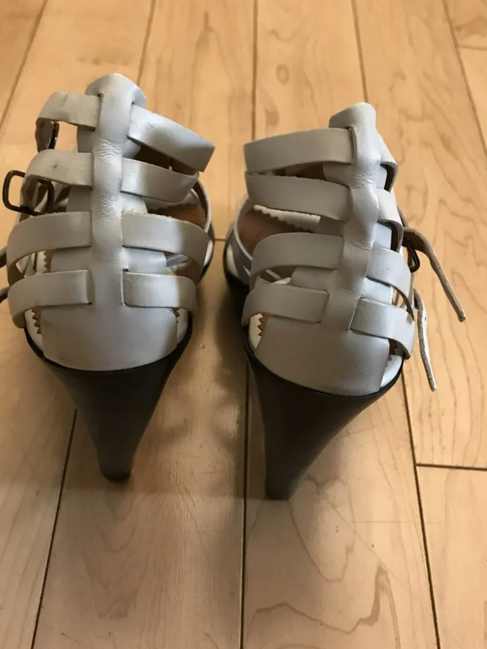 Pour La Victoire gently used